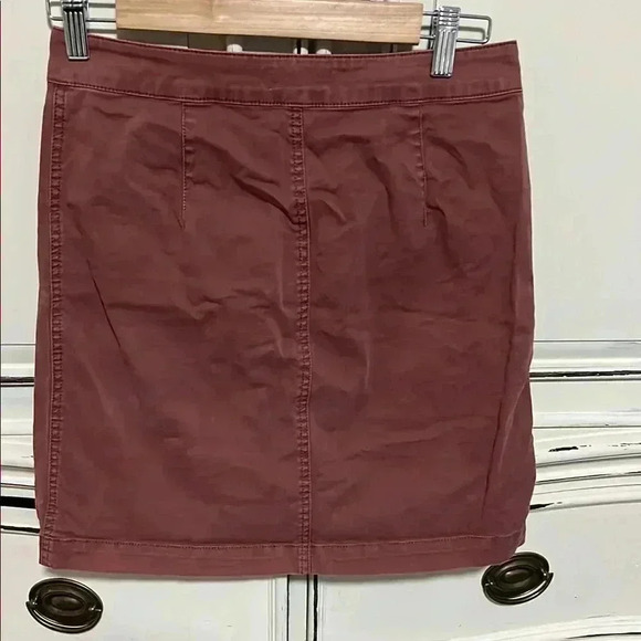 Button-Front Burgundy Skirt - Picture 2 of 4